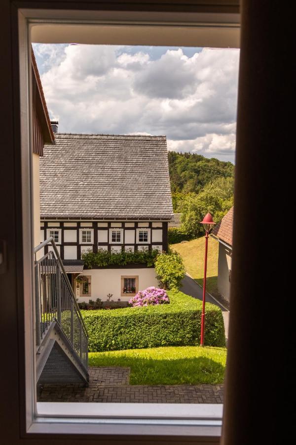 Dammschenke Gasthof & Hotel 쿠로르트존스도르프 외부 사진