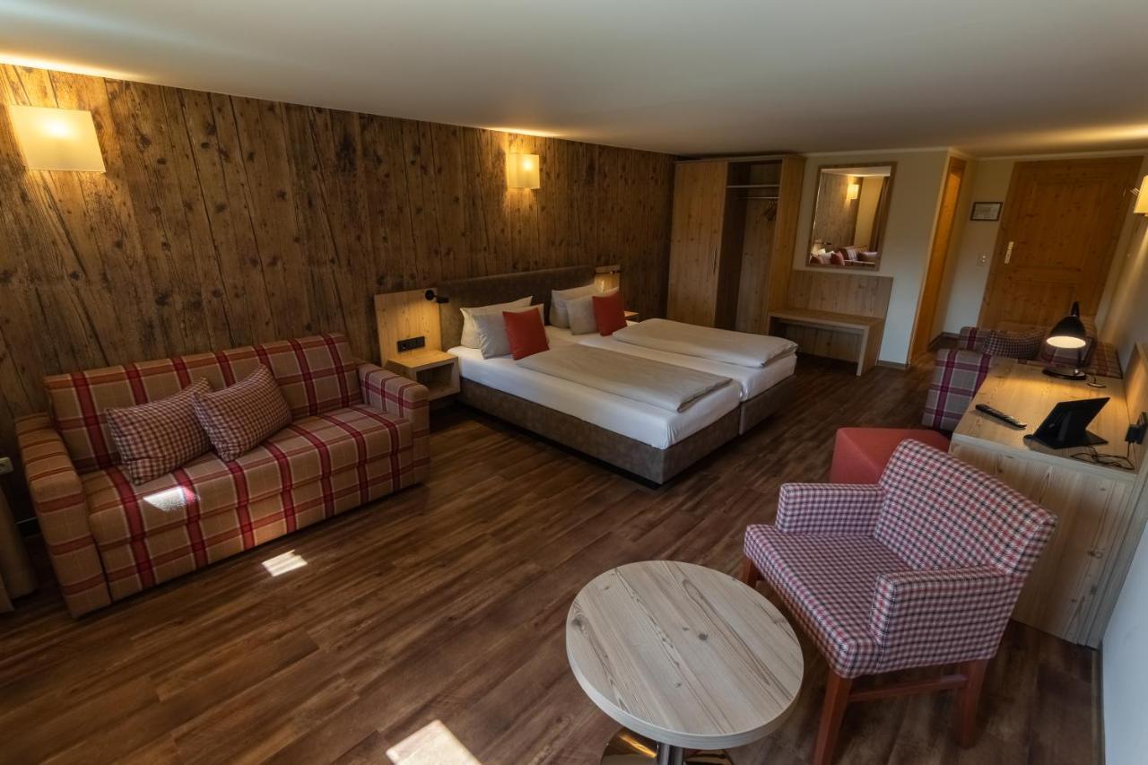 Dammschenke Gasthof & Hotel 쿠로르트존스도르프 외부 사진