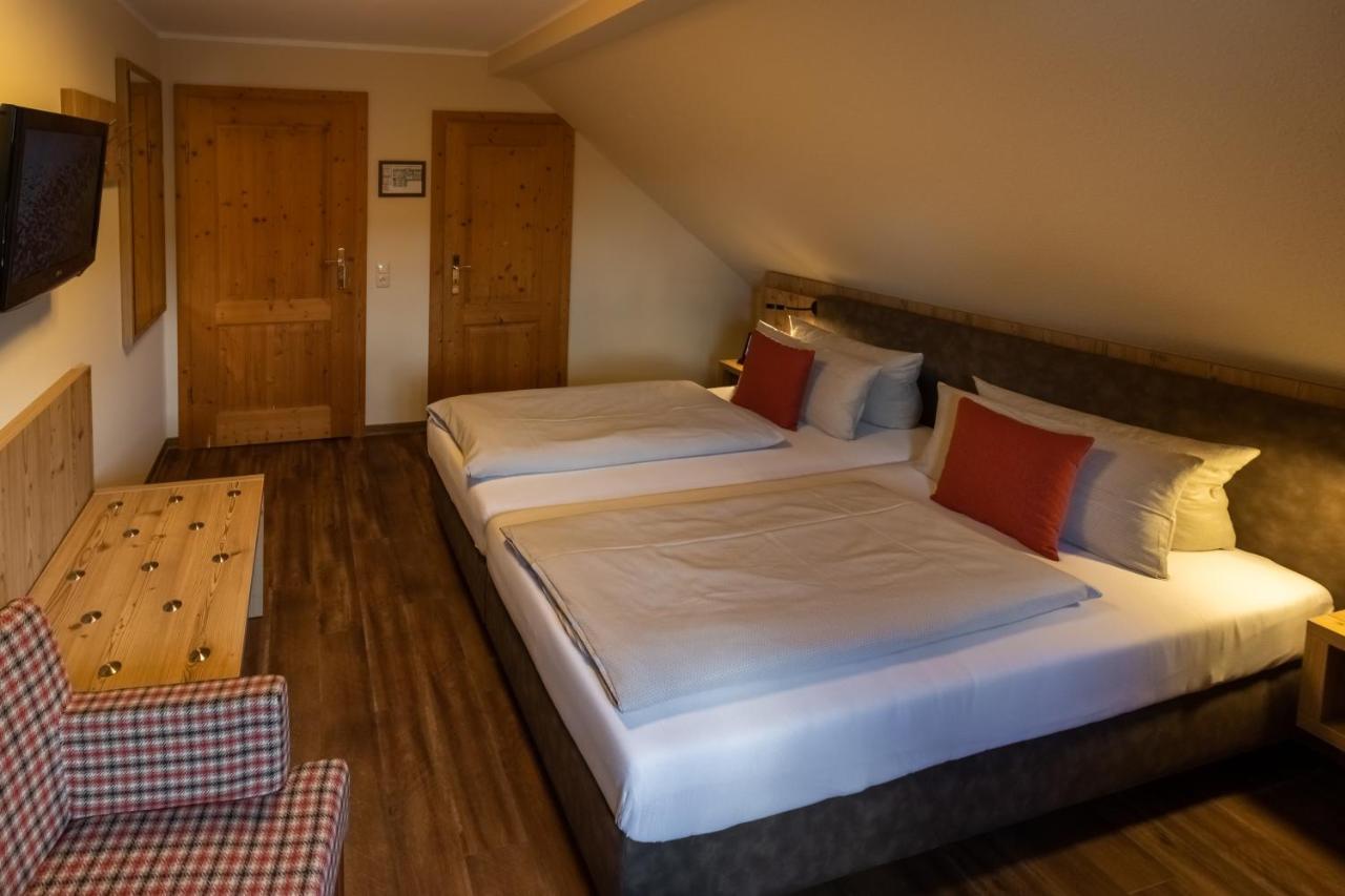 Dammschenke Gasthof & Hotel 쿠로르트존스도르프 외부 사진