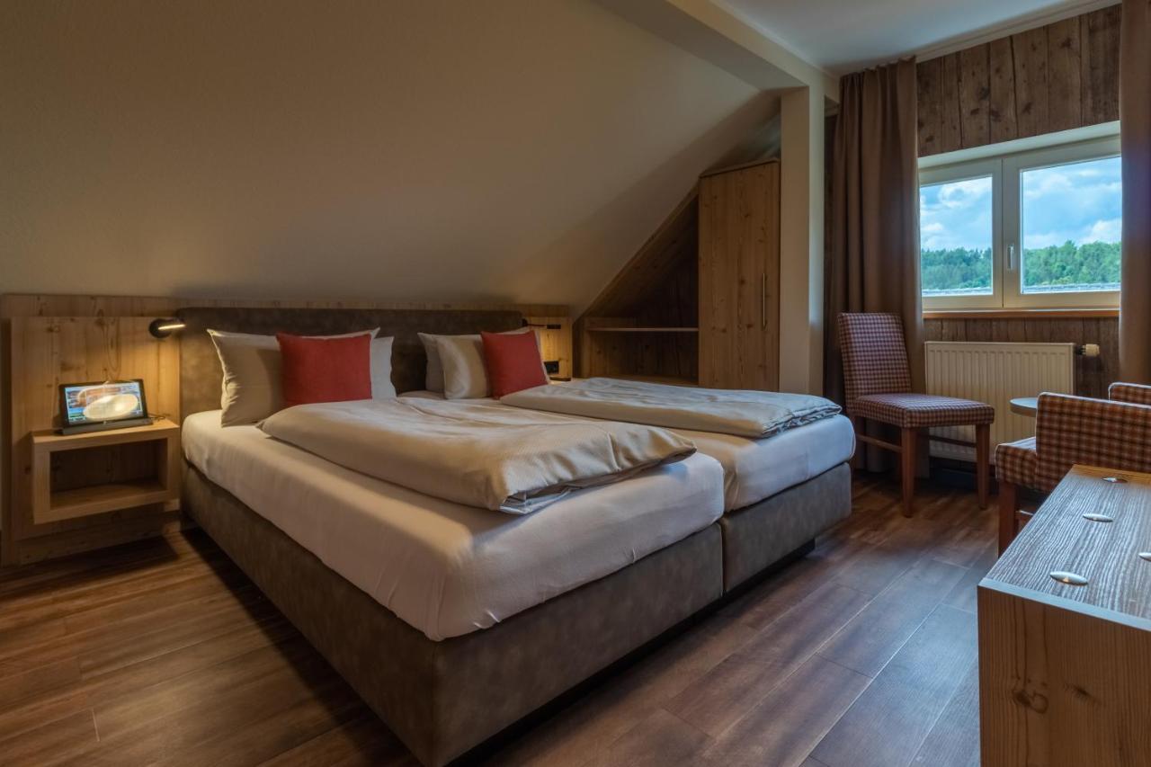 Dammschenke Gasthof & Hotel 쿠로르트존스도르프 외부 사진