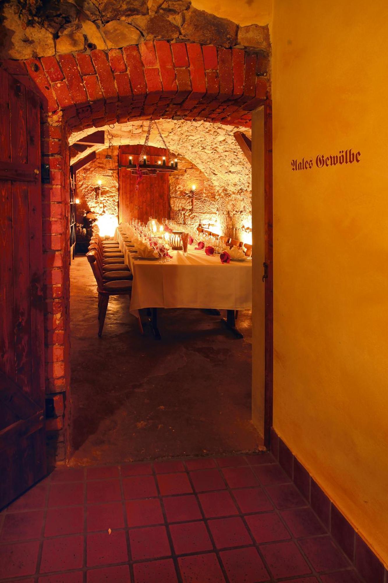 Dammschenke Gasthof & Hotel 쿠로르트존스도르프 외부 사진
