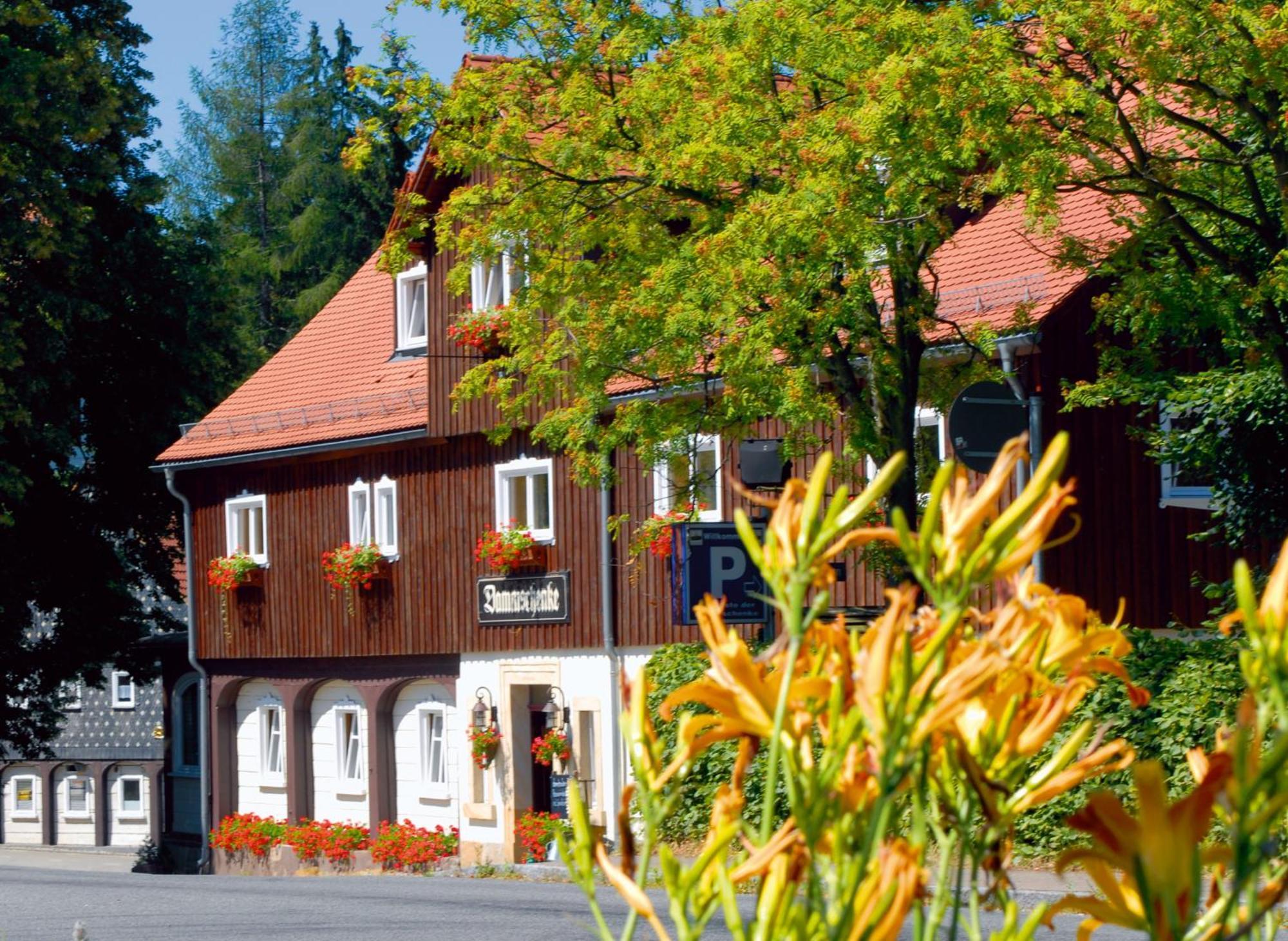 Dammschenke Gasthof & Hotel 쿠로르트존스도르프 외부 사진