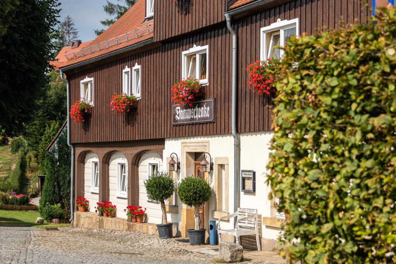 Dammschenke Gasthof & Hotel 쿠로르트존스도르프 외부 사진